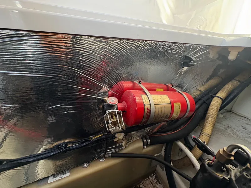 Slide: The Image of Four Winns 268 Vista 2005 - 23