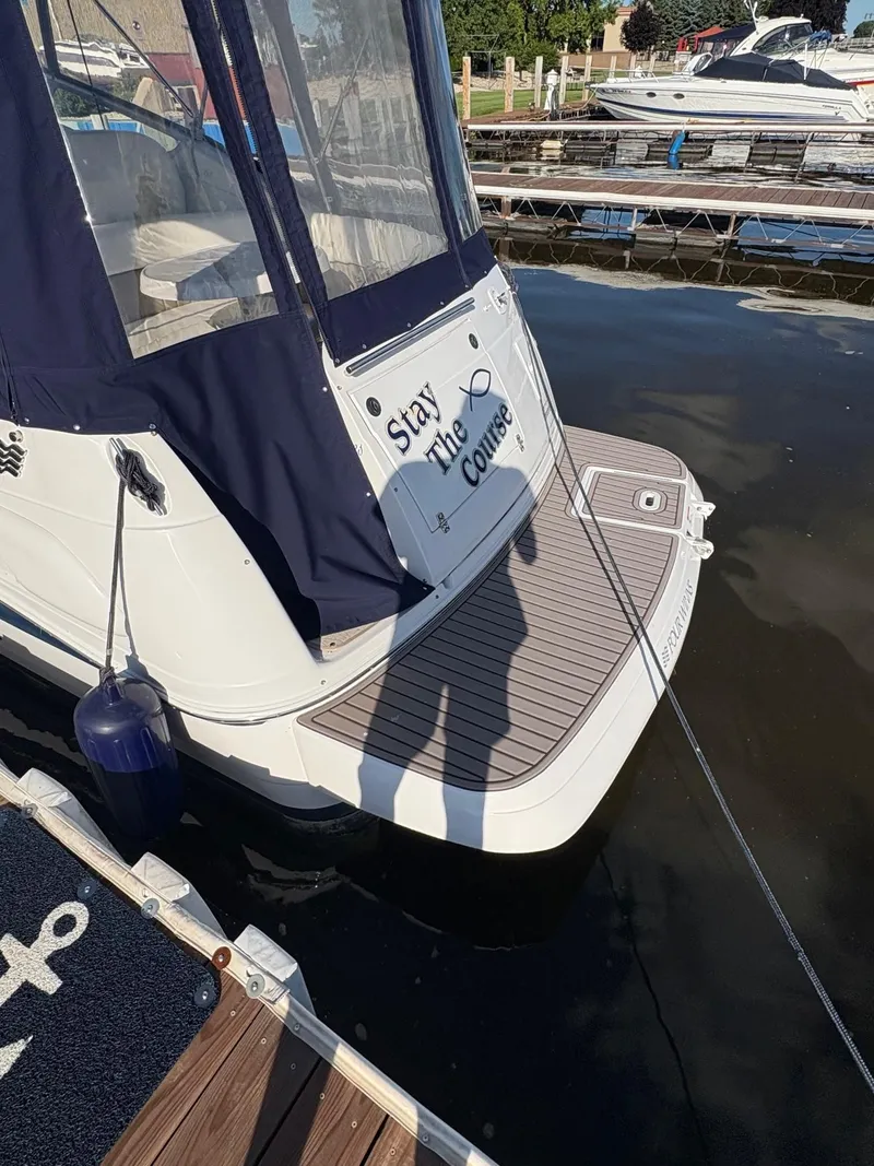 Slide: The Image of Four Winns 268 Vista 2005 - 24