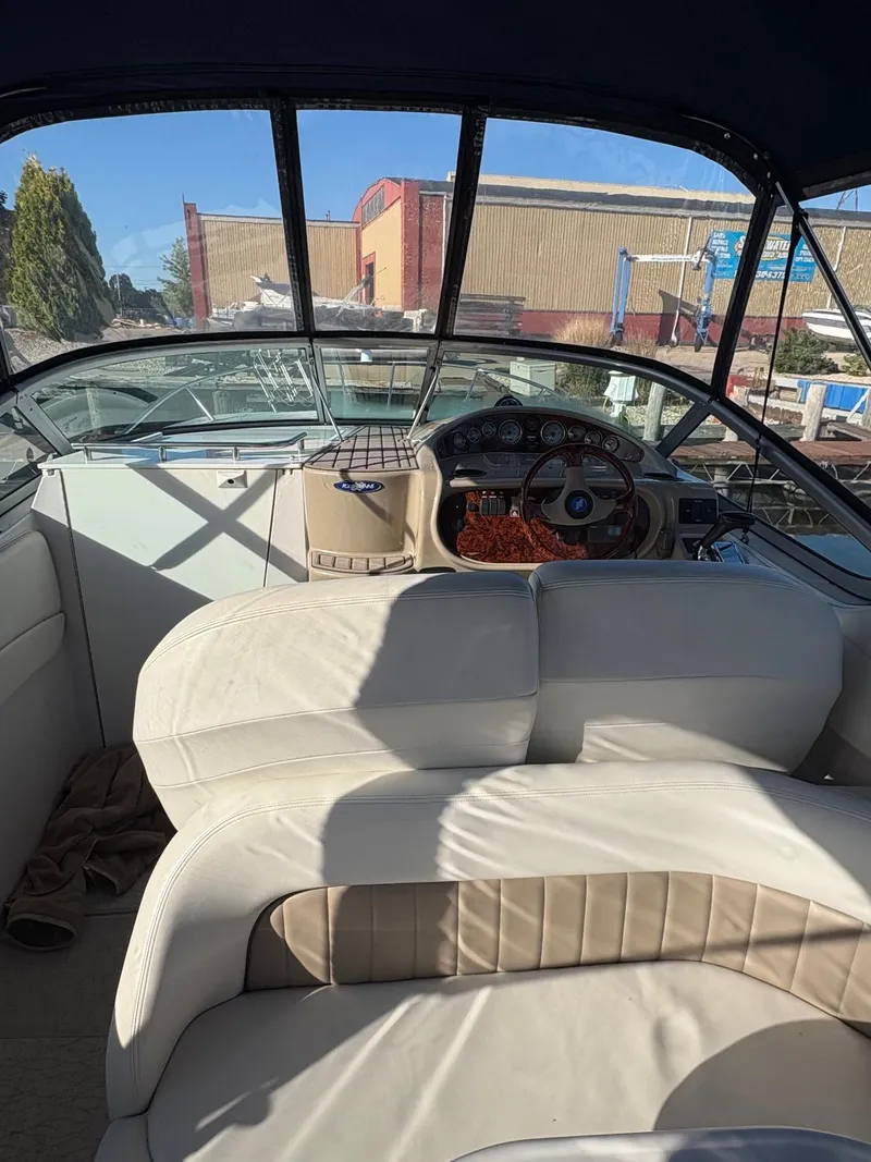 Slide: The Image of Four Winns 268 Vista 2005 - 4