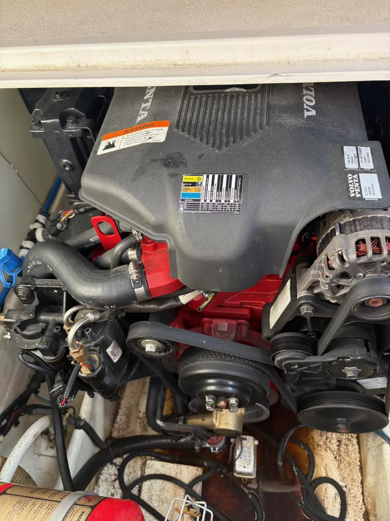 Slide: The Image of Four Winns 268 Vista 2005 - 6