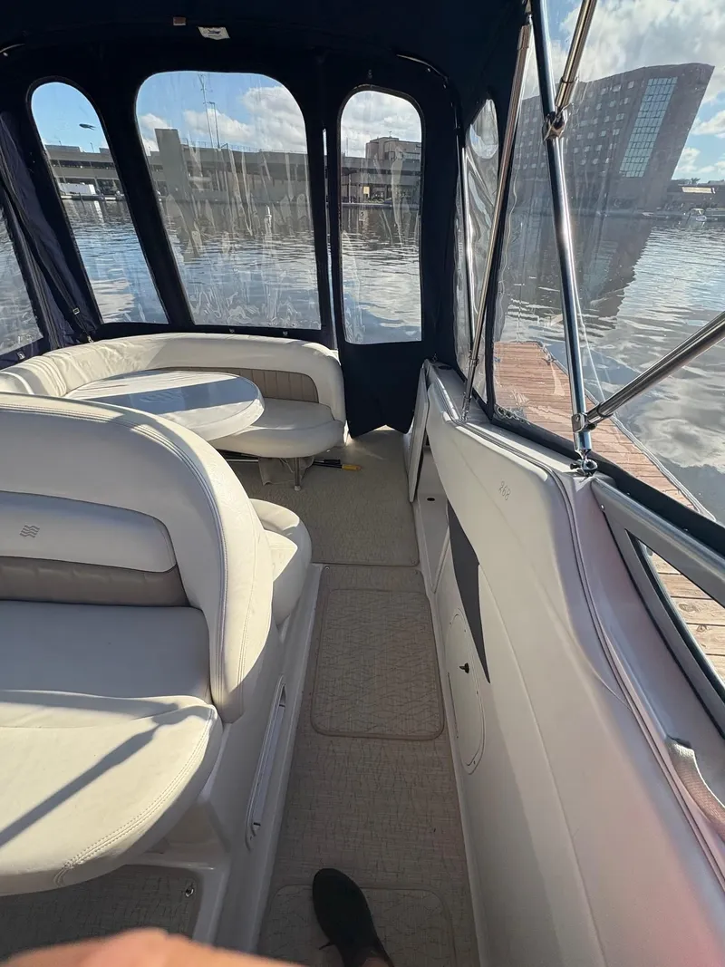 Slide: The Image of Four Winns 268 Vista 2005 - 7