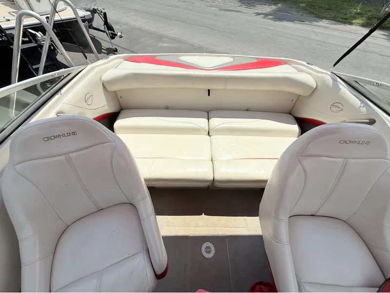 Slide: The Image of Crownline Boats 192 BR 2000 - 11