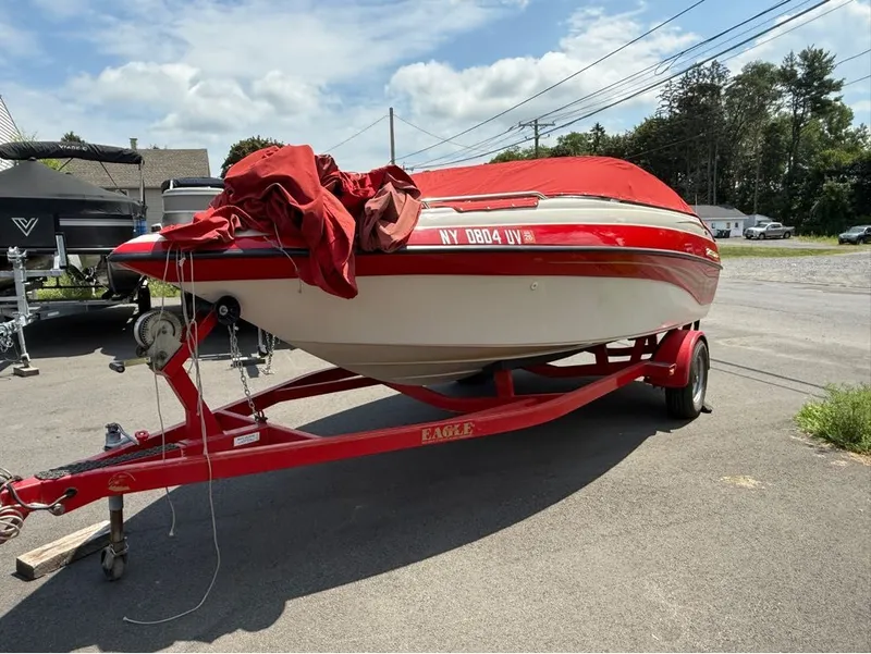 Slide: The Image of Crownline Boats 192 BR 2000 - 3