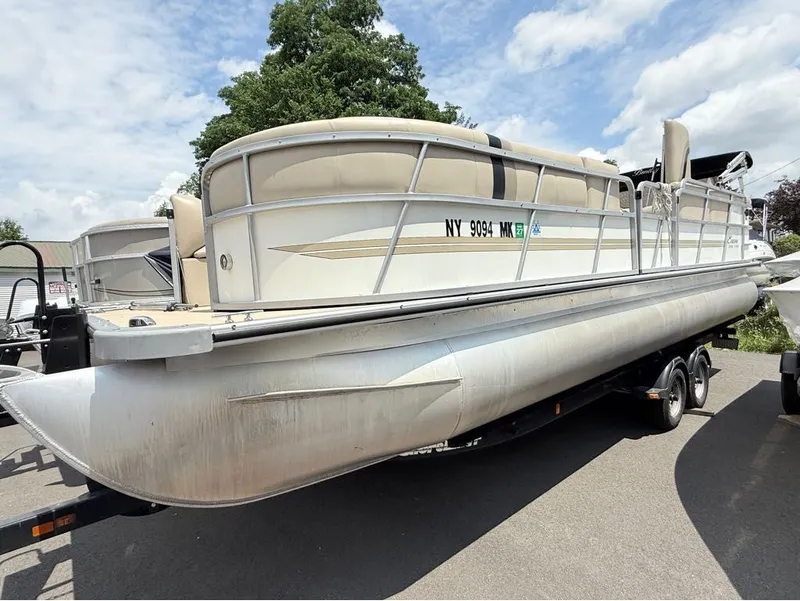 Slide: The Image of Bentley Pontoons Cruise 240 2014 - 4