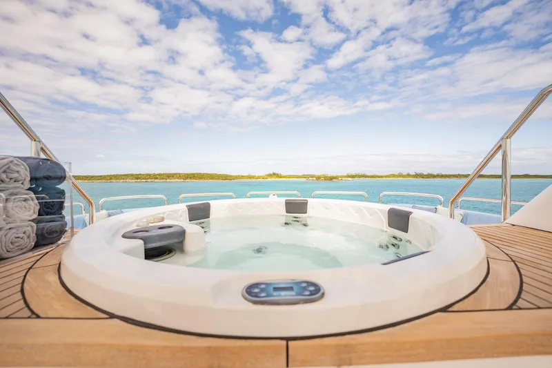 Slide: The Image of Luxurious jacuzzi on Cheoy Lee 145 Global Series yacht, 1996, with ocean view. - 26