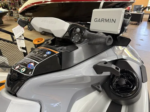 Slide: The Image of Sea-Doo FISH PRO 2025 - 4