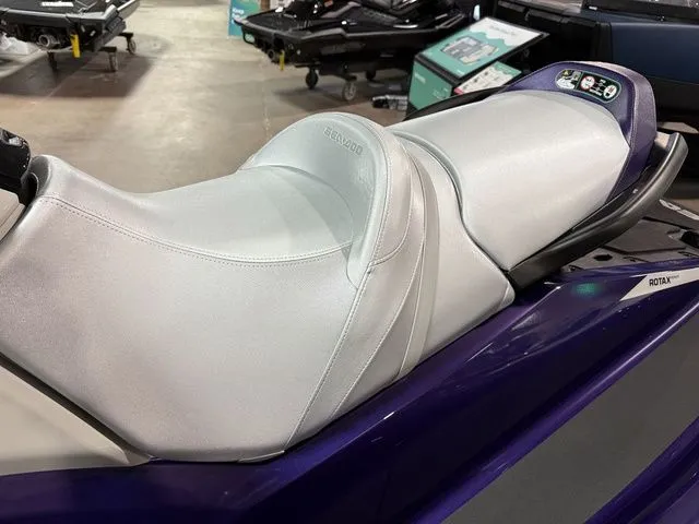 Slide: The Image of Sea-Doo GTI 2025 - 4