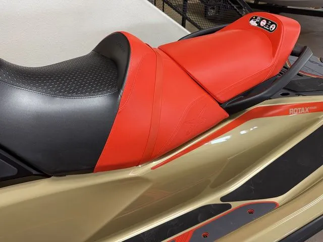 Slide: The Image of Sea-Doo RXT-X™ 325 Metallic Tan / Lava Red Premium 2025 - 5