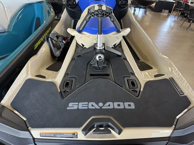 Slide: The Image of Sea-Doo Wake Pro 230 2025 - 6