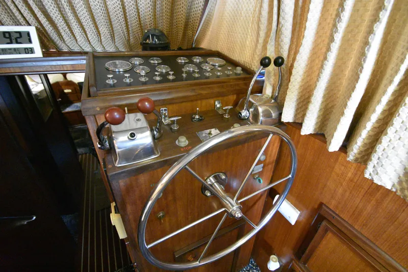 Slide: The Image of Hatteras Convertible 1972 - 15