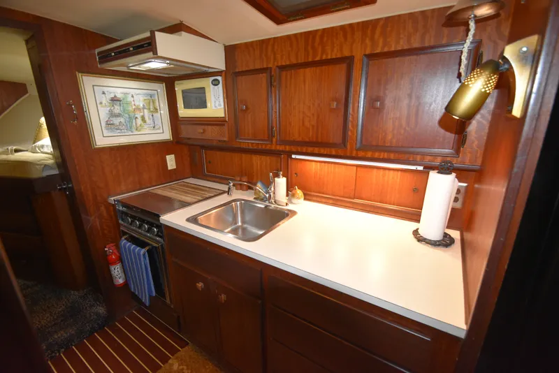 Slide: The Image of Hatteras Convertible 1972 - 30