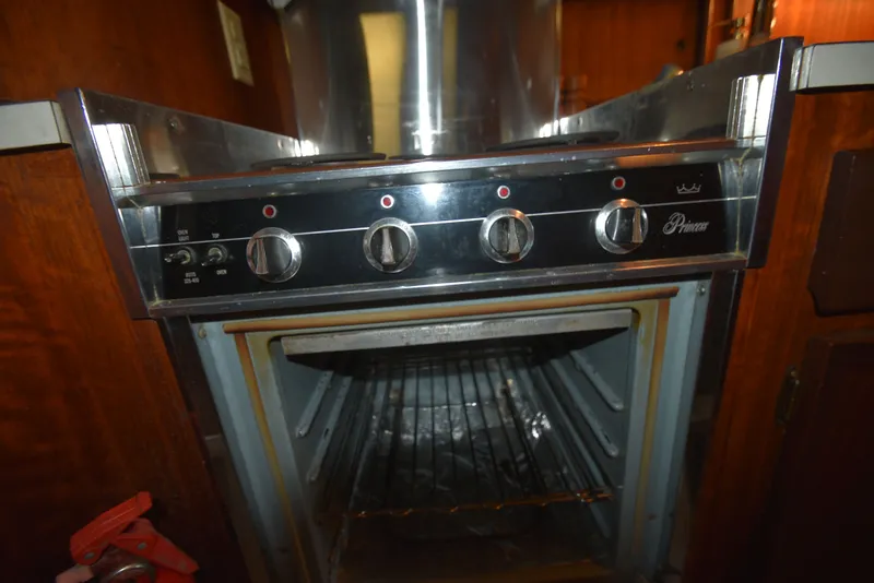 Slide: The Image of Hatteras Convertible 1972 - 39