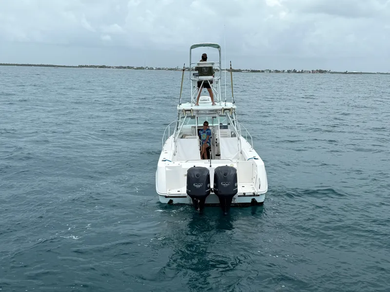 Slide: The Image of Boston Whaler 28 Conquest 2000 on open sea. - 3