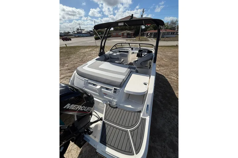 Slide: The Image of 2025 Bayliner VR5 Bowrider OB with Mercury engine, featuring spacious seating and sleek design. - 16