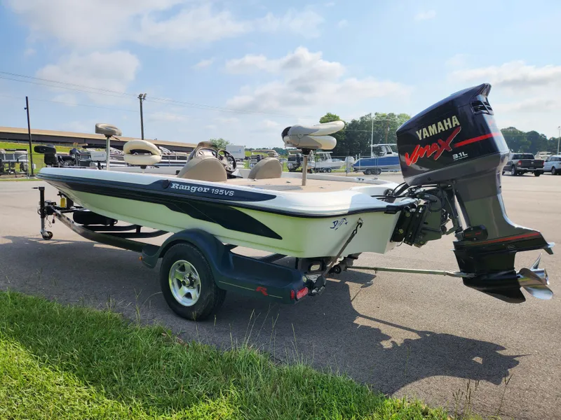 Slide: The Image of 2003 Ranger 195SVS boat with Yamaha VMAX engine on a trailer. - 4