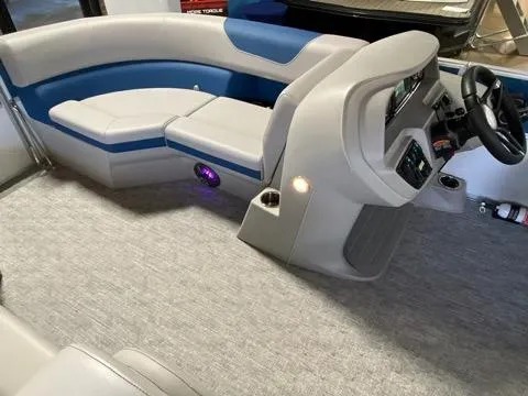 Slide: The Image of South Bay 222 RS LE 2025 - 10