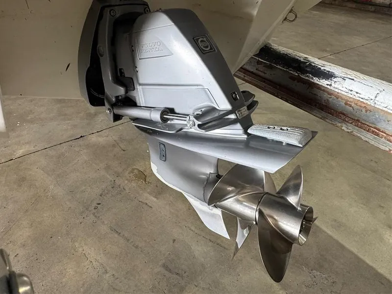 Slide: The Image of 2014 Cobalt R5 boat with Volvo Penta outdrive on concrete floor. - 22