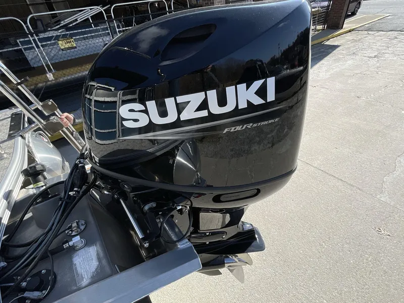 Slide: The Image of South Bay 224 RS LE 2025 - 16