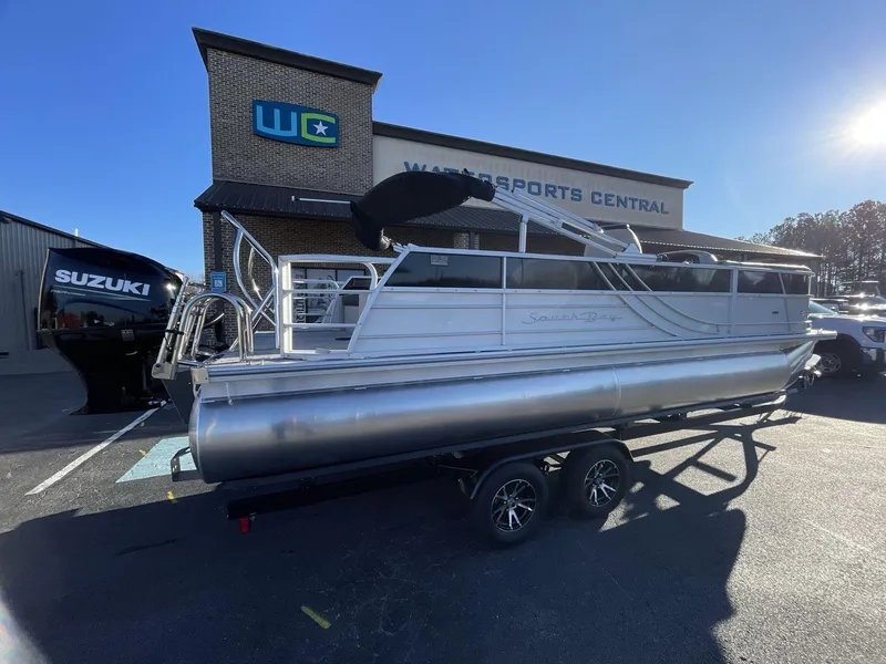Slide: The Image of 2025 South Bay 224ULLE pontoon boat at Watersports Central dealership. - 6