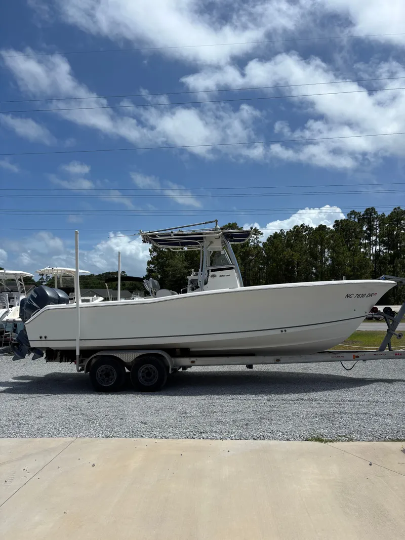 Slide: The Image of Sea Hunt Triton 260 2007 - 2