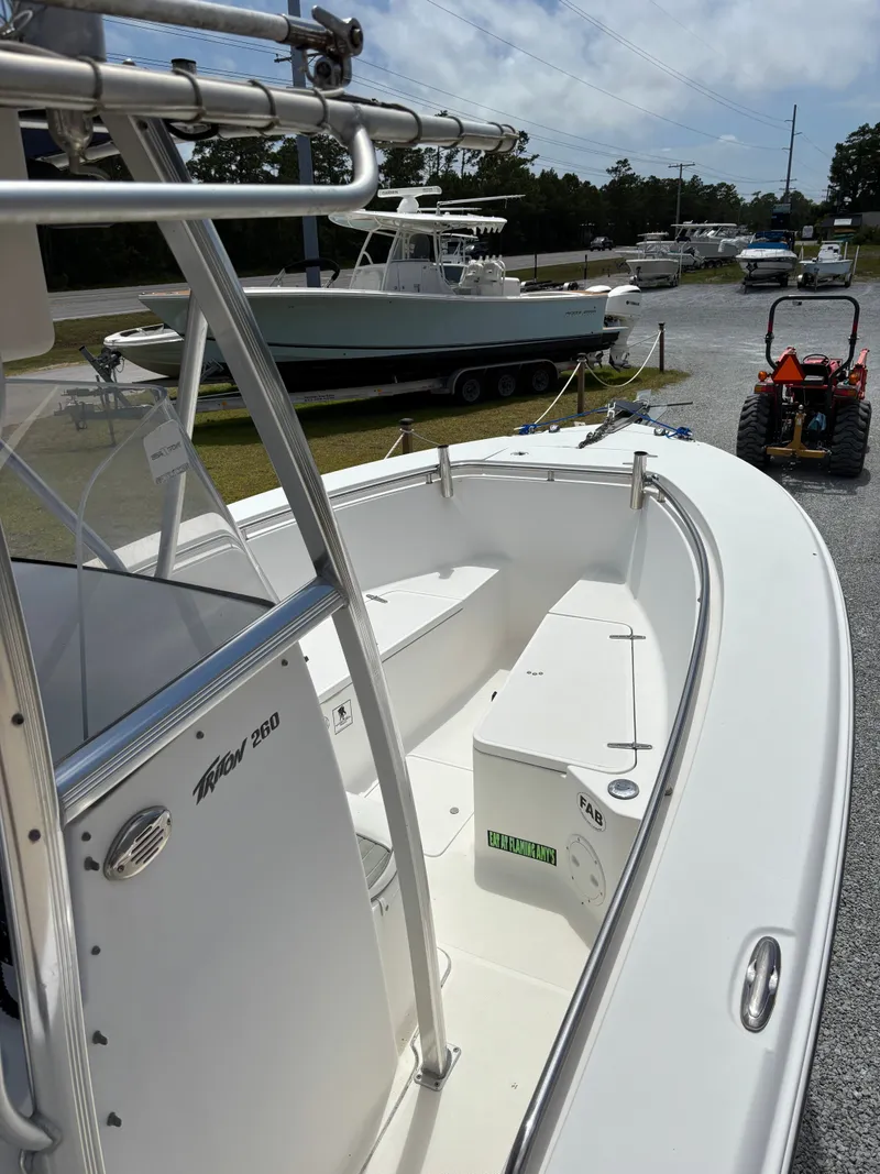 Slide: The Image of Sea Hunt Triton 260 2007 - 7