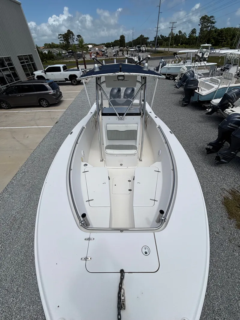 Slide: The Image of Sea Hunt Triton 260 2007 - 8