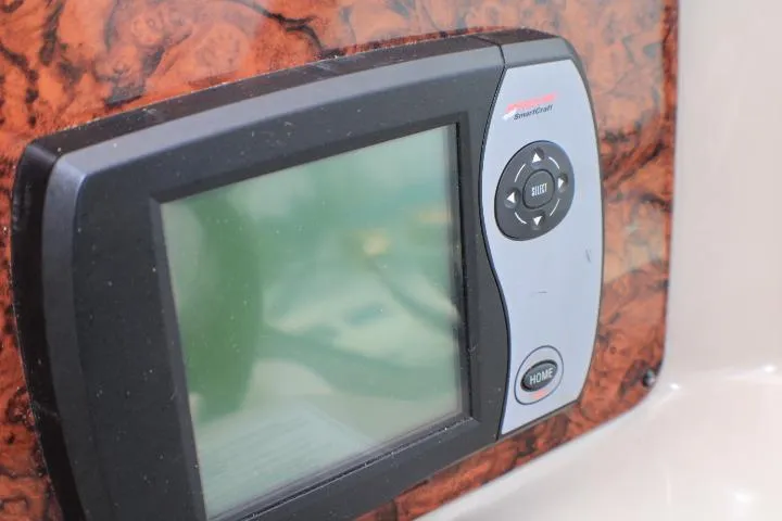 Slide: The Image of Control panel on 2007 Sea Ray 340 Sundancer boat dashboard. - 21