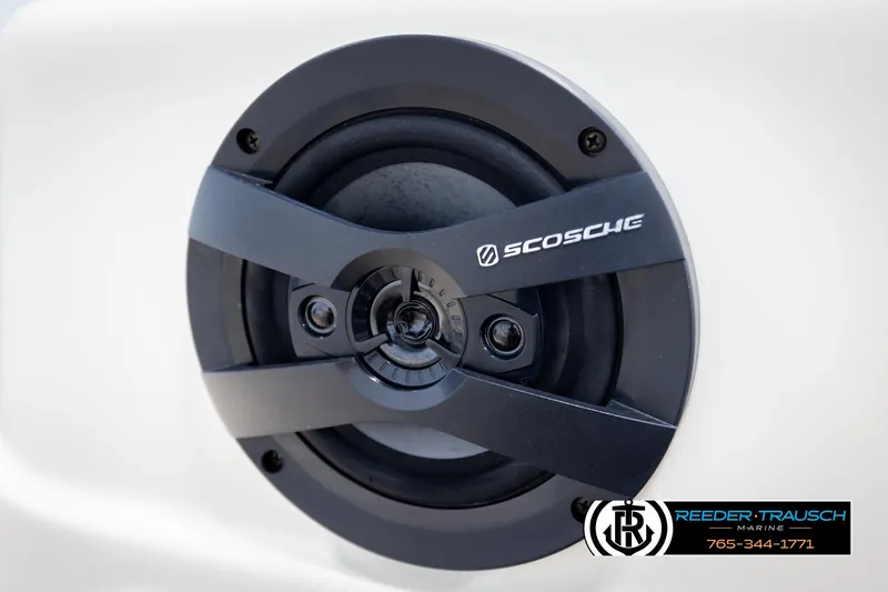 Slide: The Image of Speaker on a 2007 Premier 2223 Navigator boat, featuring Scosche branding. - 43