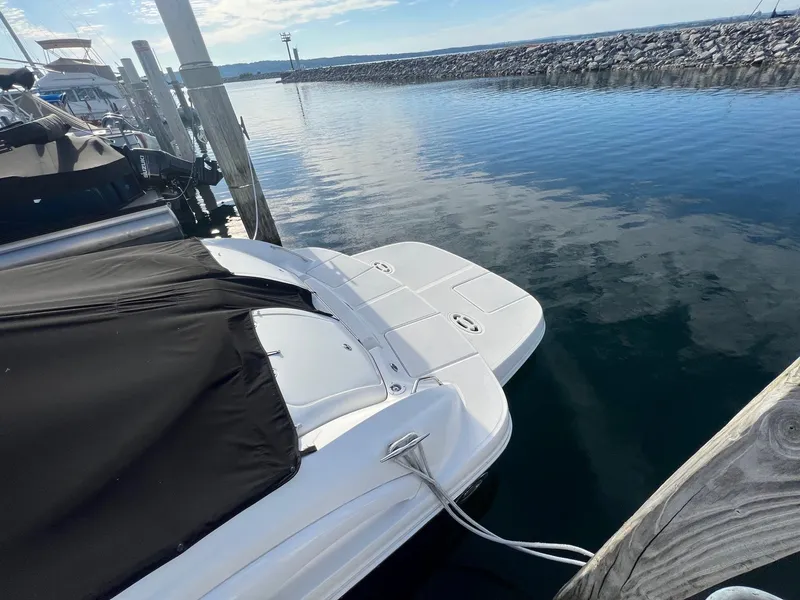 Slide: The Image of Sea Ray 290 Sun Sport 2004 - 8