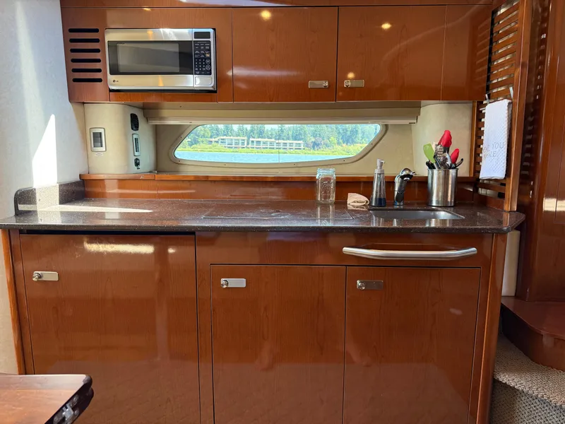 Slide: The Image of Sea Ray 370 Sundancer 2012 - 51