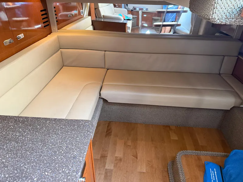 Slide: The Image of Sea Ray 370 Sundancer 2012 - 60