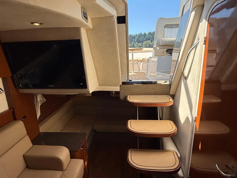 Slide: The Image of Sea Ray 370 Sundancer 2012 - 65