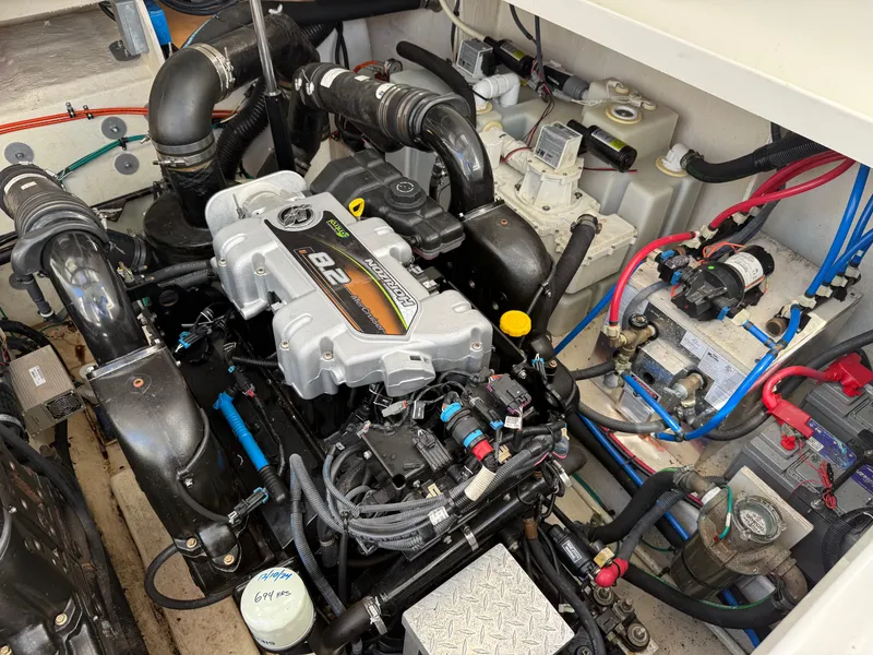 Slide: The Image of Sea Ray 370 Sundancer 2012 - 69