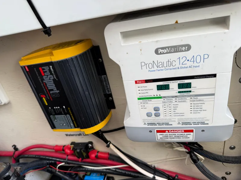 Slide: The Image of Sea Ray 370 Sundancer 2012 - 70