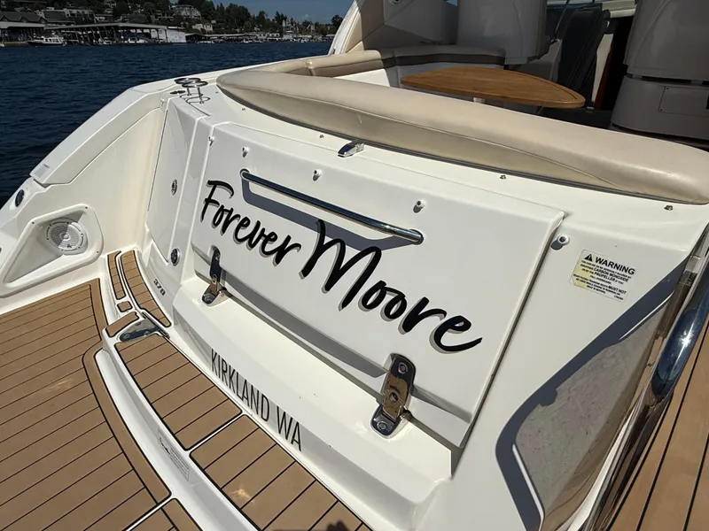 Slide: The Image of Sea Ray 370 Sundancer 2012 - 80