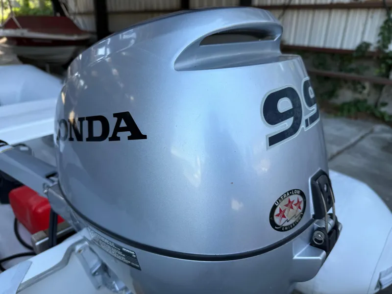 Slide: The Image of Sea Ray 370 Sundancer 2012 - 89