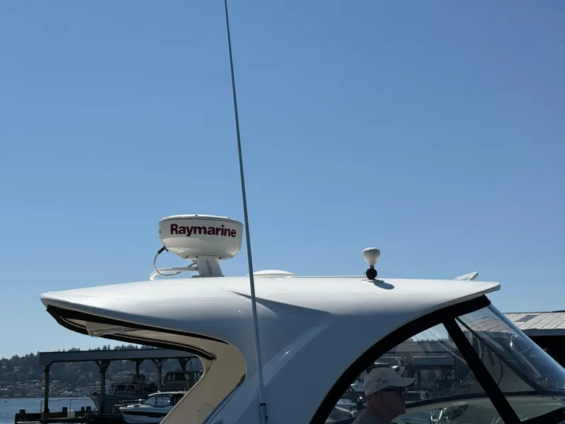 Slide: The Image of Sea Ray 370 Sundancer 2012 - 90