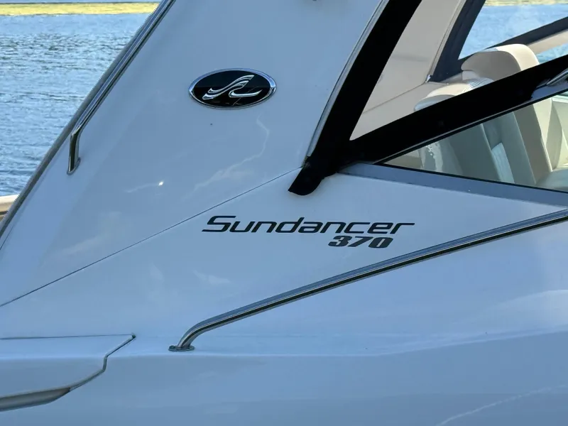 Slide: The Image of Sea Ray 370 Sundancer 2012 - 91