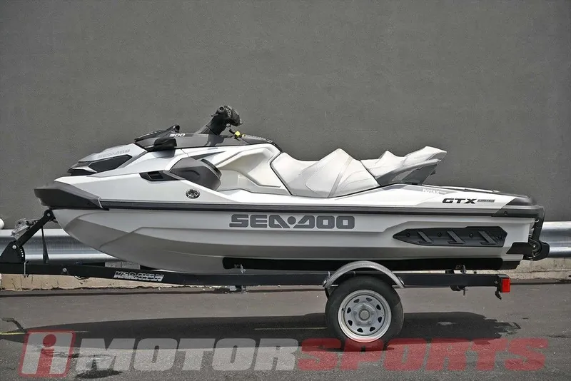 Slide: The Image of Sea-Doo GTX Limited 300 White Pearl Premium 2024 - 31