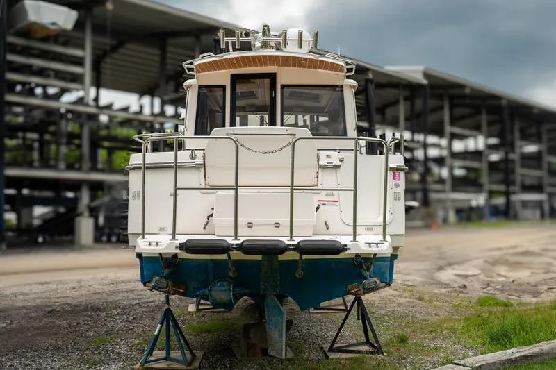 Slide: The Image of Cutwater C-28 2020 - 6