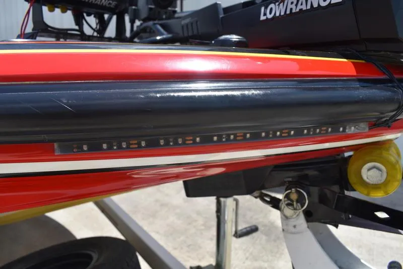 Slide: The Image of 2008 Nitro z9cdc boat with LED strip lighting and Lowrance equipment. - 19