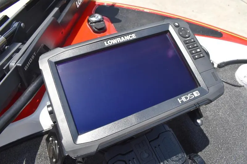 Slide: The Image of Lowrance HDS-9 fishfinder on 2008 Nitro z9cdc boat dashboard. - 21