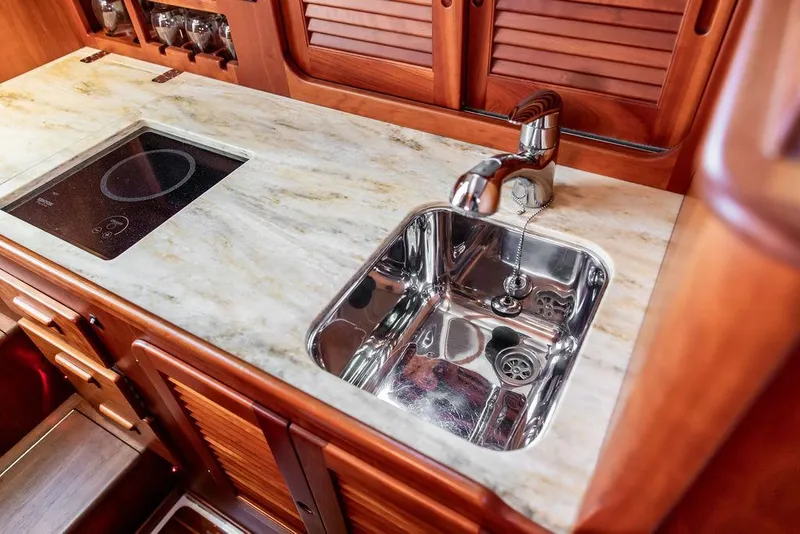 Slide: The Image of Hinckley Yachts Picnic Boat 37 MKIII 2011 - 55