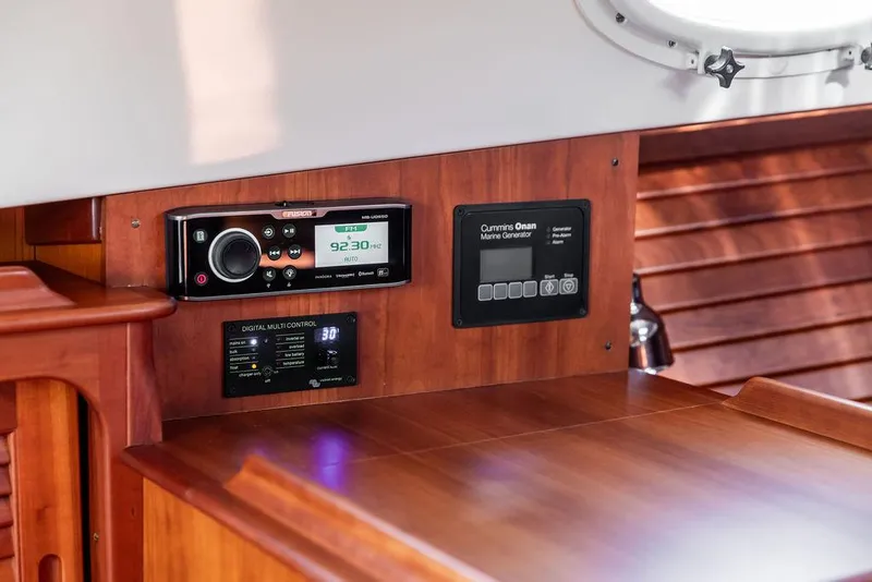 Slide: The Image of Hinckley Yachts Picnic Boat 37 MKIII 2011 - 68