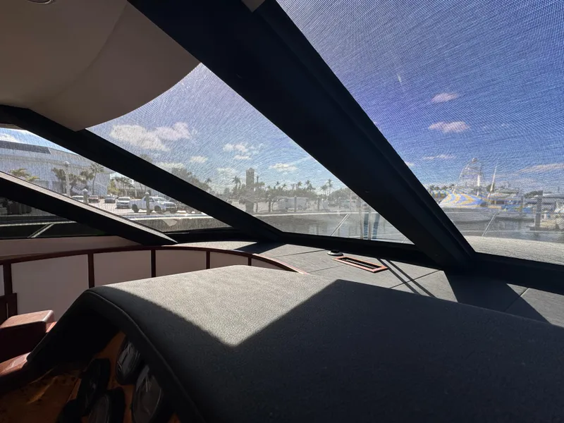 Slide: The Image of Neptunus 62 Flybridge 2012 - 66