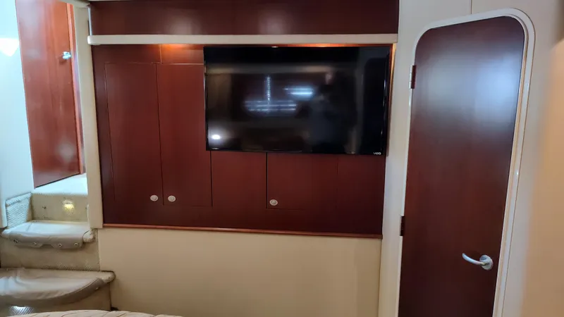 Slide: The Image of Sea Ray 390 Motor Yacht 2005 - 51