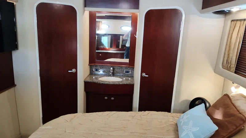 Slide: The Image of Sea Ray 390 Motor Yacht 2005 - 53