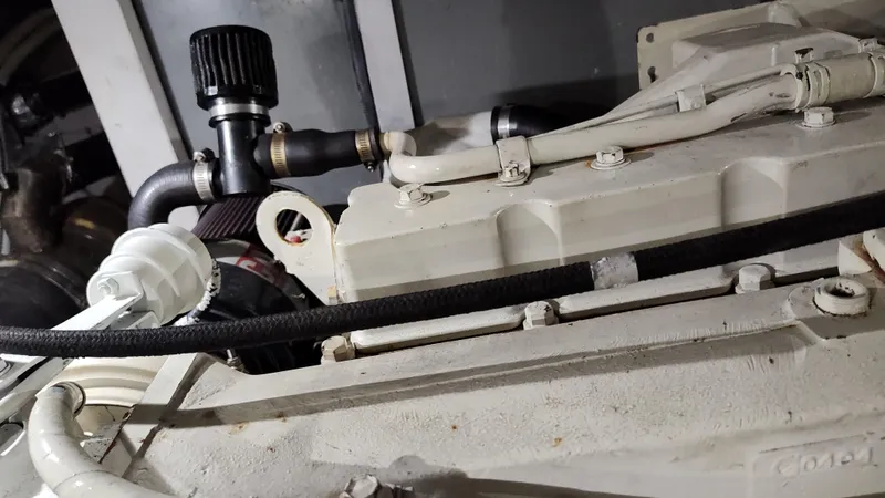 Slide: The Image of Sea Ray 390 Motor Yacht 2005 - 57