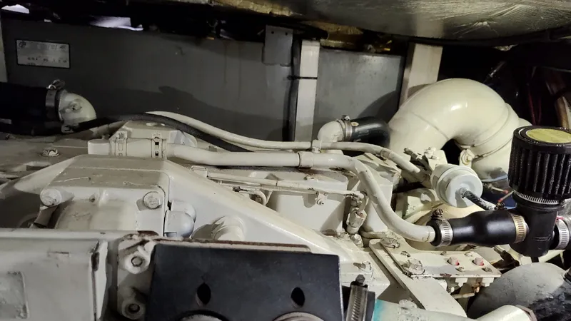 Slide: The Image of Sea Ray 390 Motor Yacht 2005 - 59