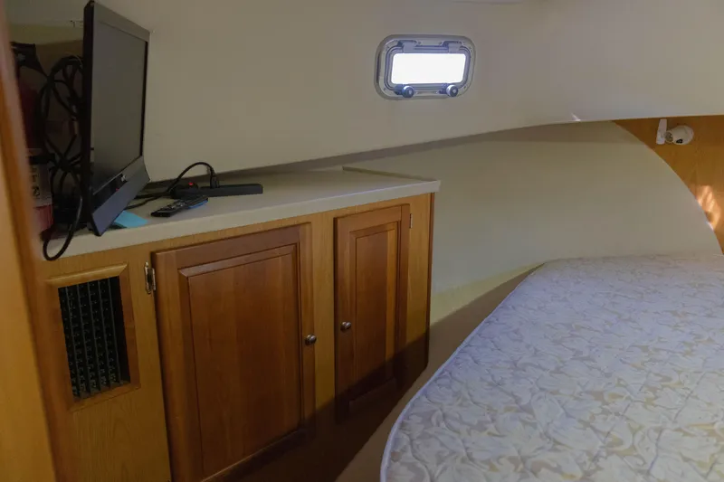 Slide: The Image of Mainship 400 Trawler 2006 - 60